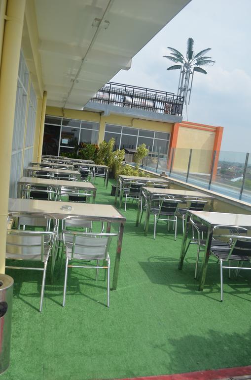 Edu Hostel Yogyakarta Exterior foto