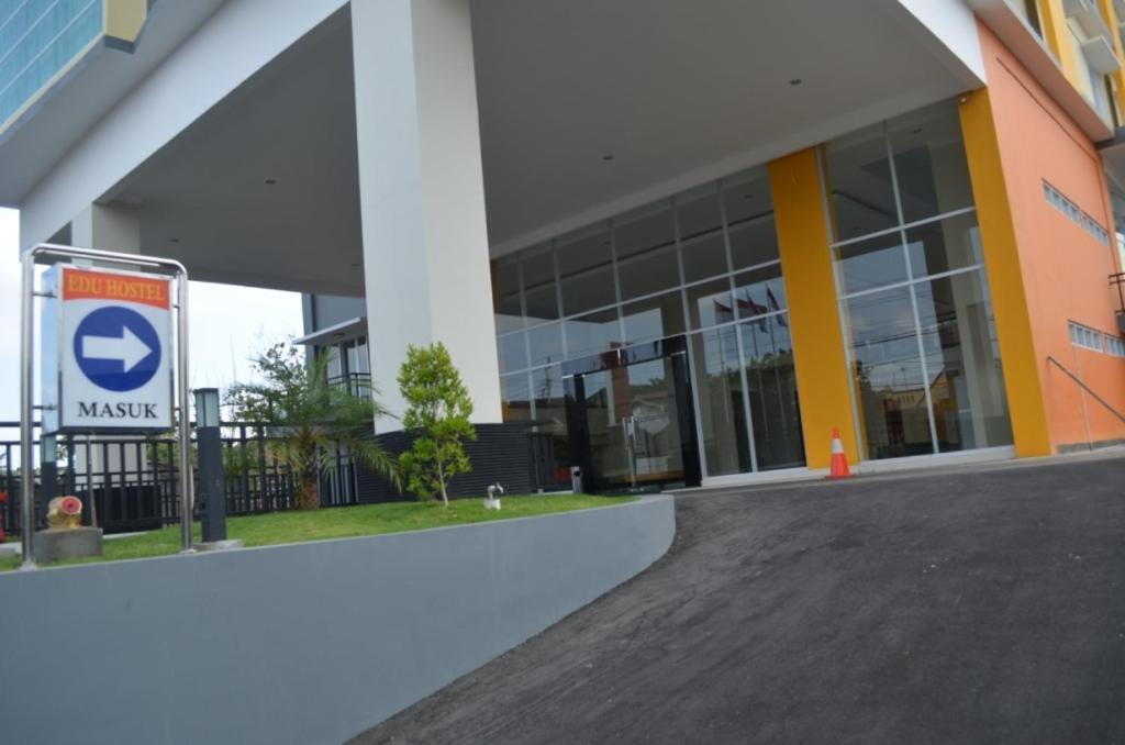 Edu Hostel Yogyakarta Exterior foto